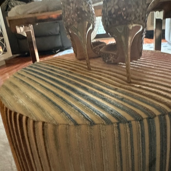 Jimmy Choo NWOT Lorelei Limited Edition Gold-Leather Flowers-Swarovski D’Orsay - Picture 10 of 14